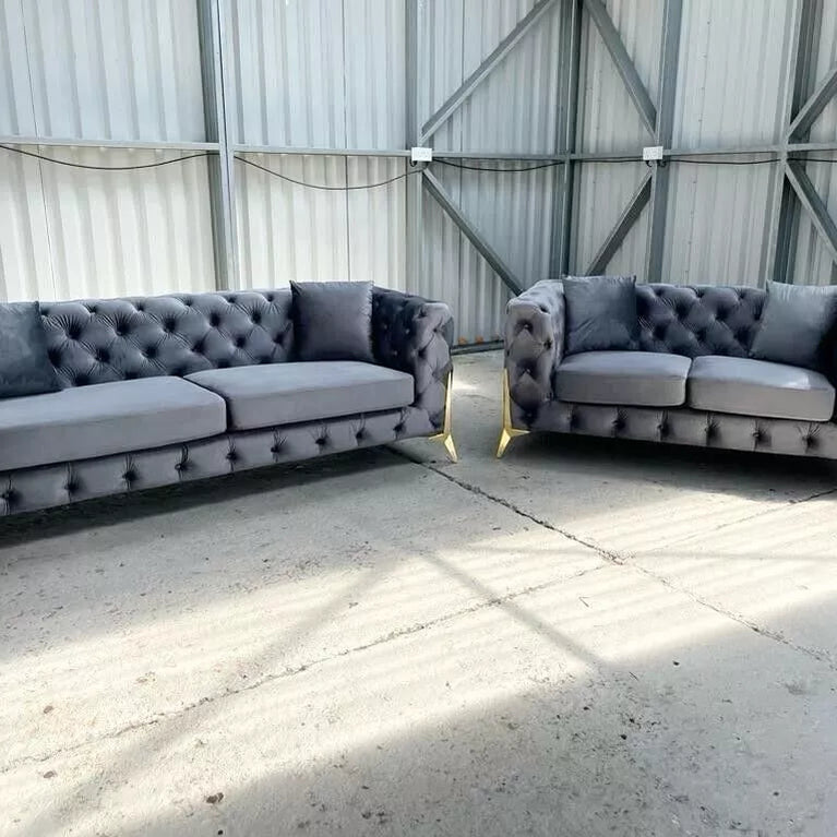 Italian Chesterfield Hand Upholstered Bespoke Velvet Sofas 3 Seat 2 Seat Corner